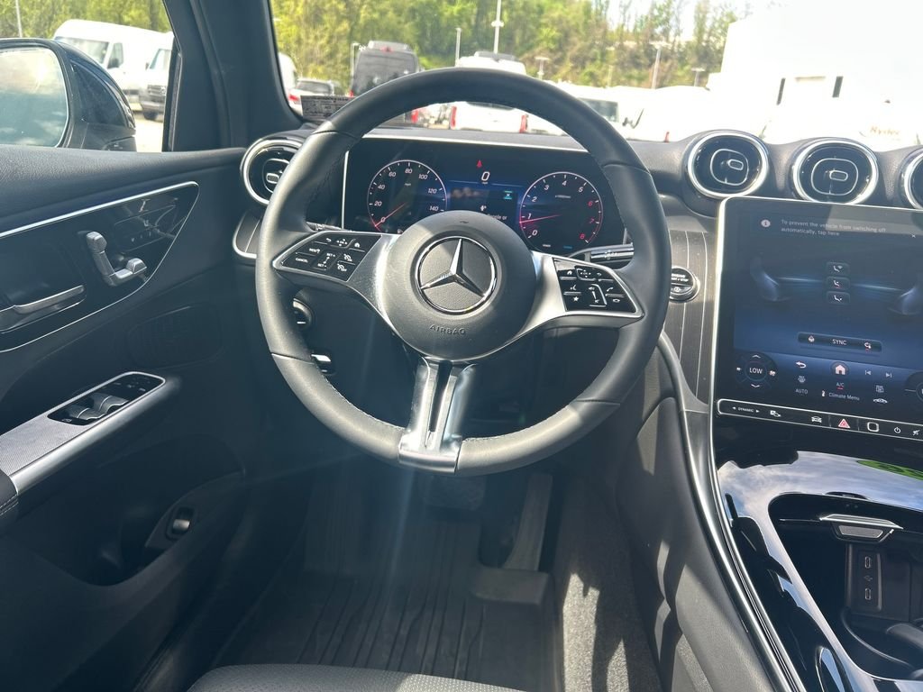Used 2026 Black Mercedes-Benz GLC 300 image 13