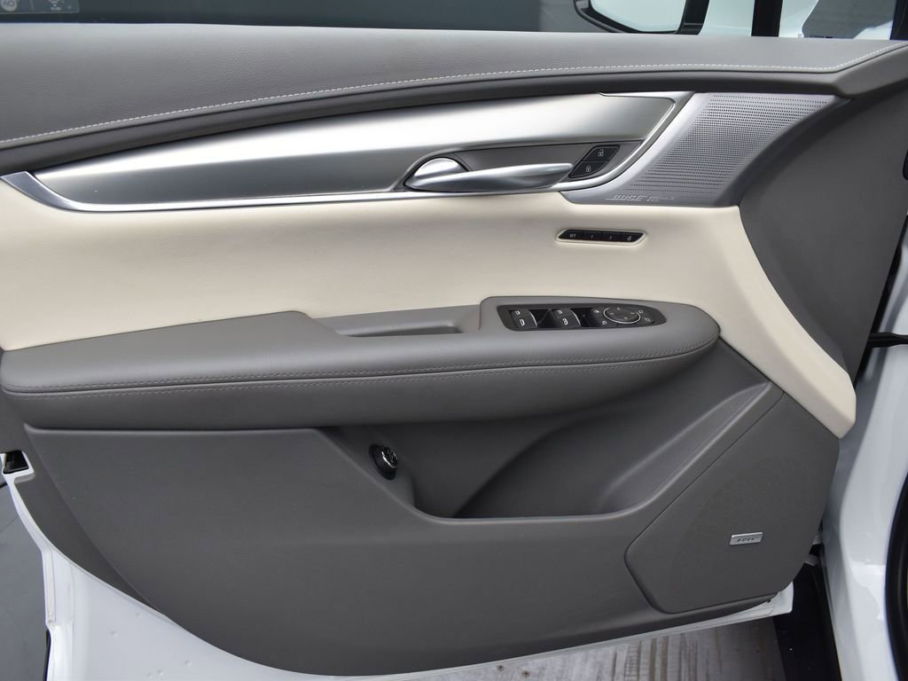 2023 CADILLAC XT5 - Image 10