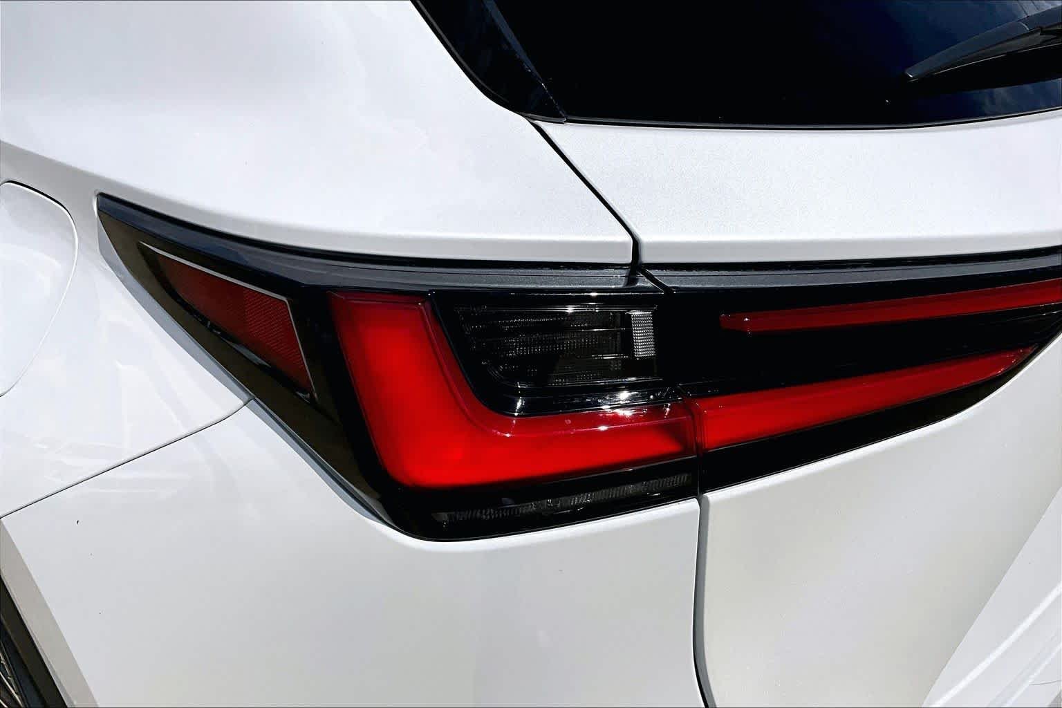 Certified Used 2025 Eminent White Pearl Lexus Luxury image 29