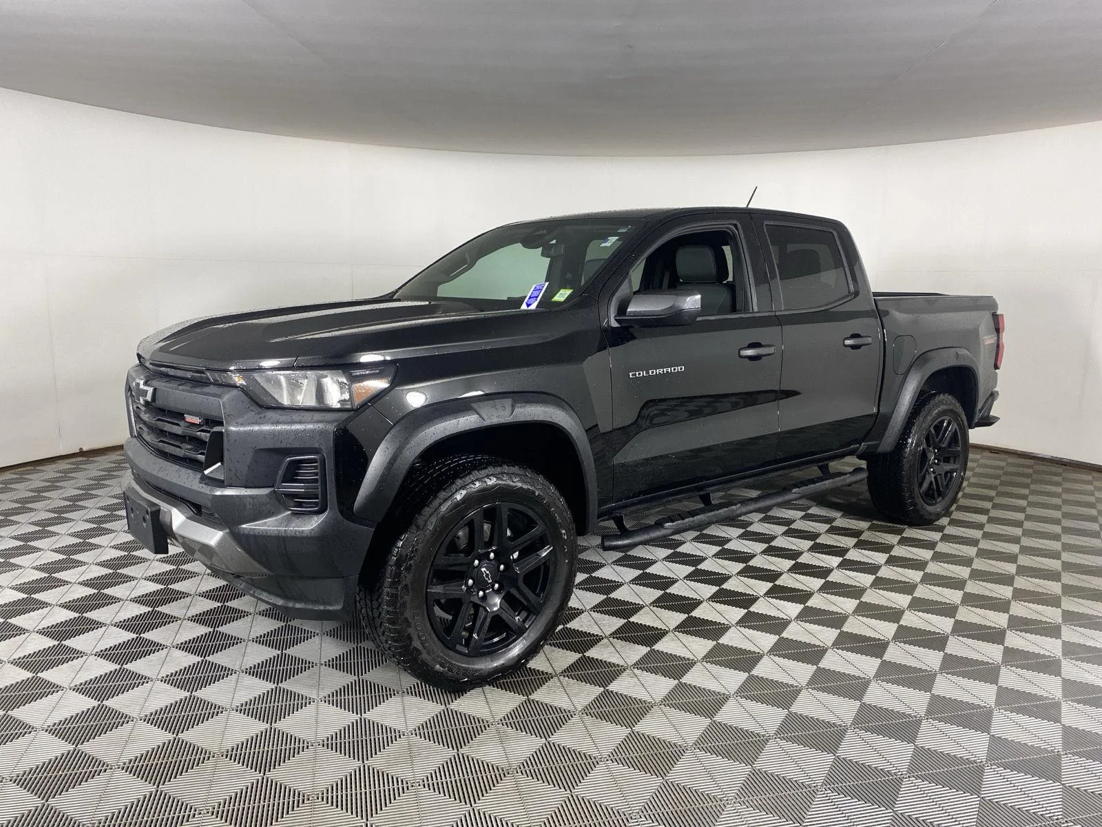 Used 2025 Black Chevrolet Trail Boss image 3