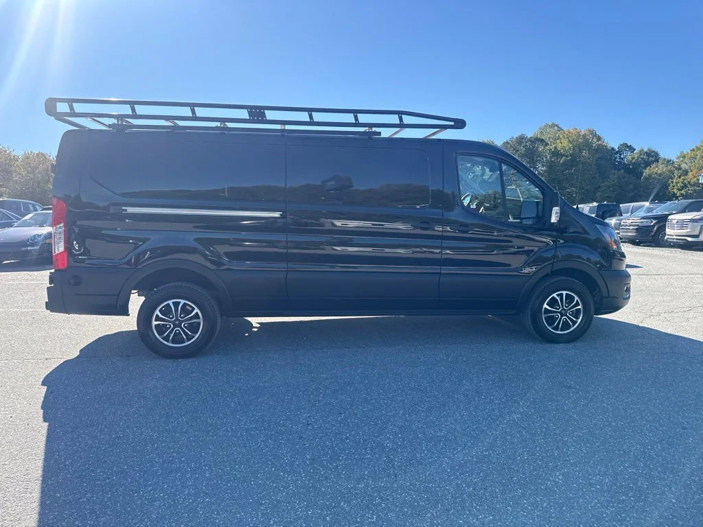 Used 2022 Black Ford Base image 6