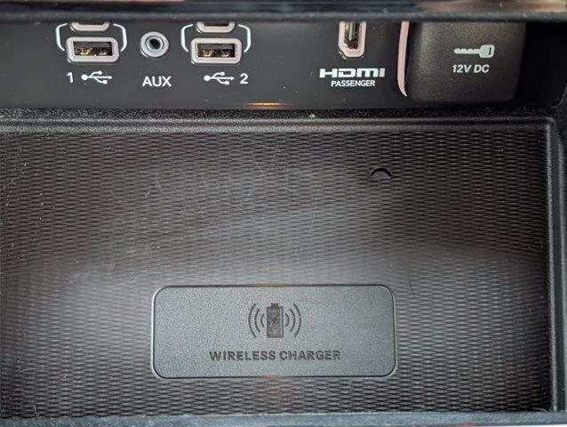 Used 2022 White Jeep Trailhawk image 22