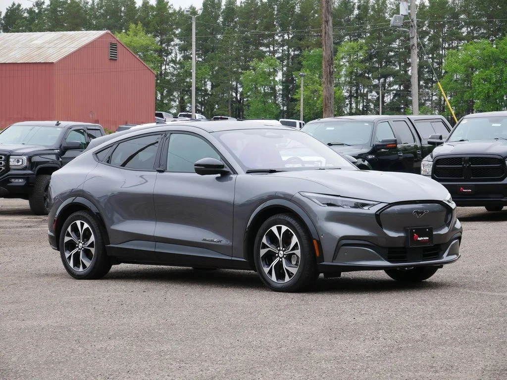2023 Ford Mustang-Mach-e Premium's photo