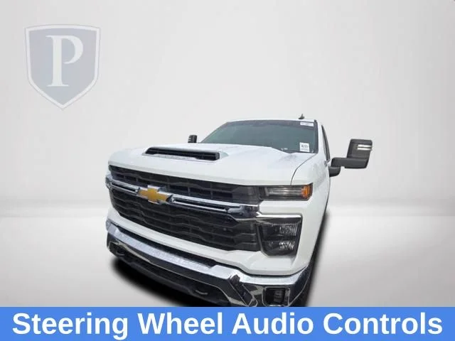 Used 2024 White Chevrolet LT image 11