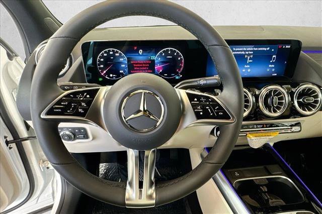 New 2026 Polar White Mercedes-Benz GLA 250 image 41
