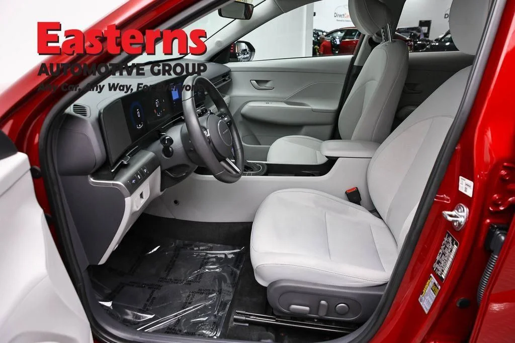 Used 2025 Red Hyundai SEL image 15