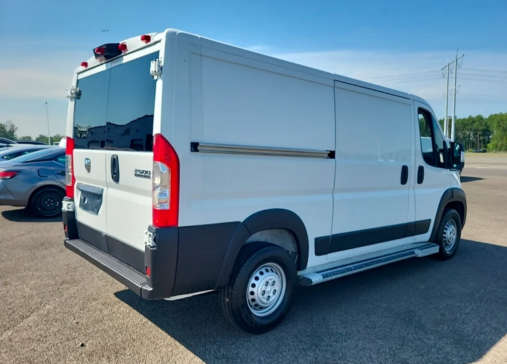 Used 2025 White Ram Base image 5