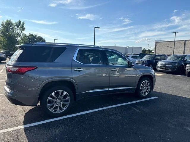 Used 2020 Gray Chevrolet Premier image 4