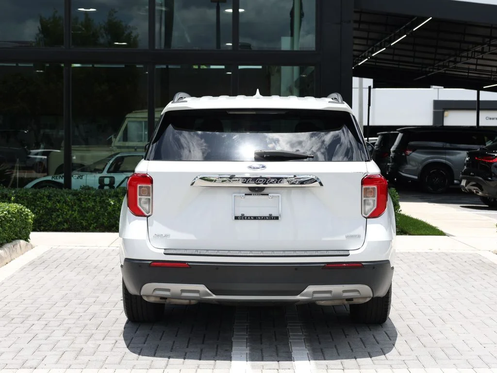 Used 2020 White Ford XLT image 6
