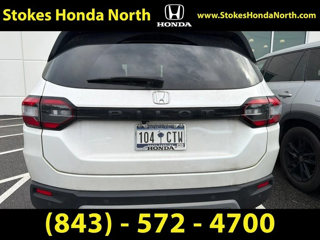 Used 2025  Honda EX-L image 6