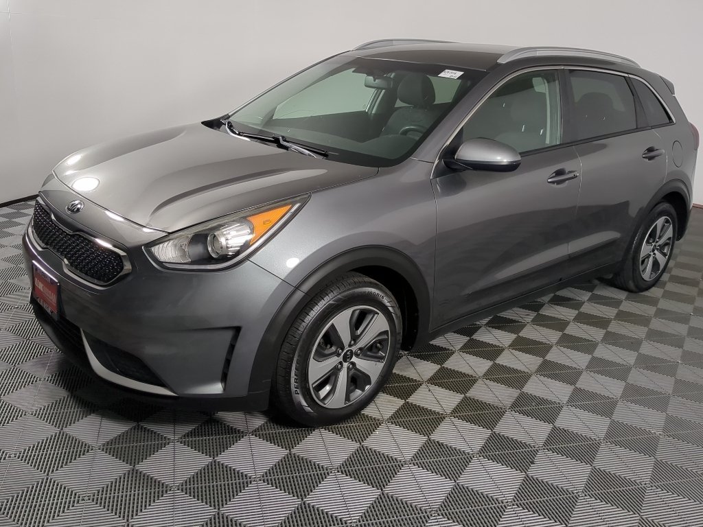 Used 2017 Metal Stream Kia LX image 6