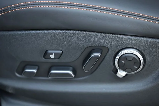 New 2026 Savile Silver Genesis 3.5T Sport Prestige image 22
