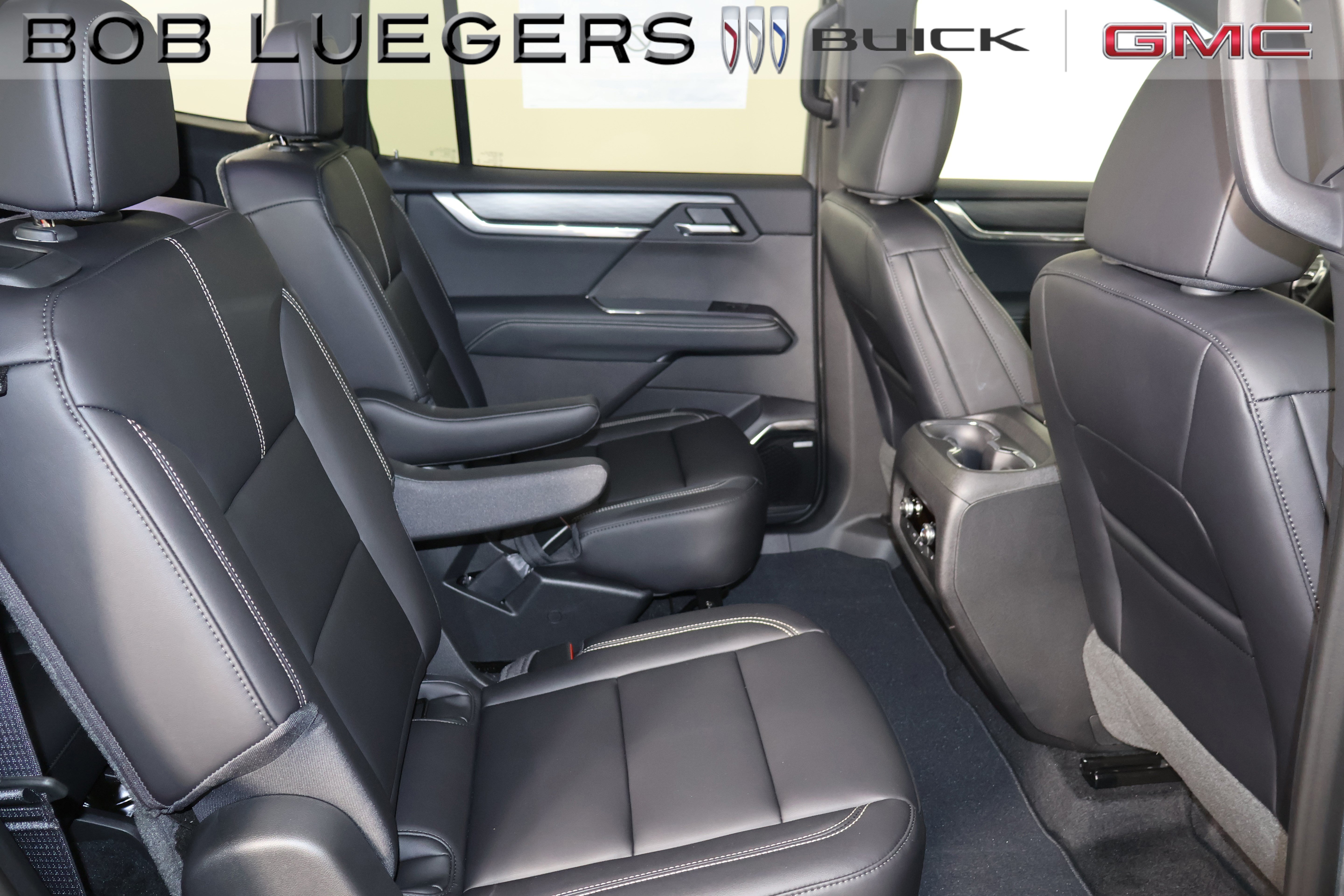 2026 GMC Acadia Elevation - Photo 16