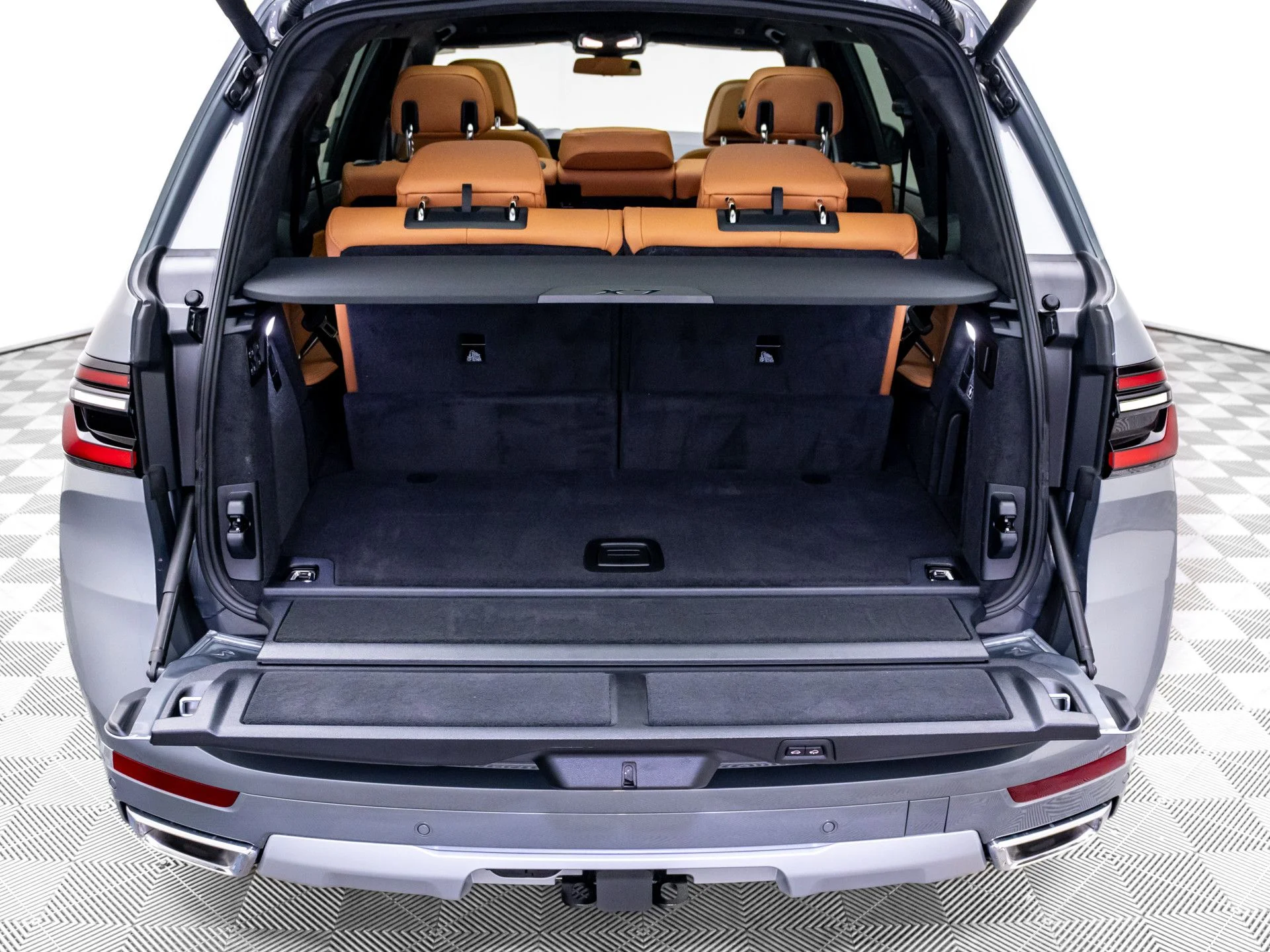 New 2026 Gray BMW xDrive40i image 34
