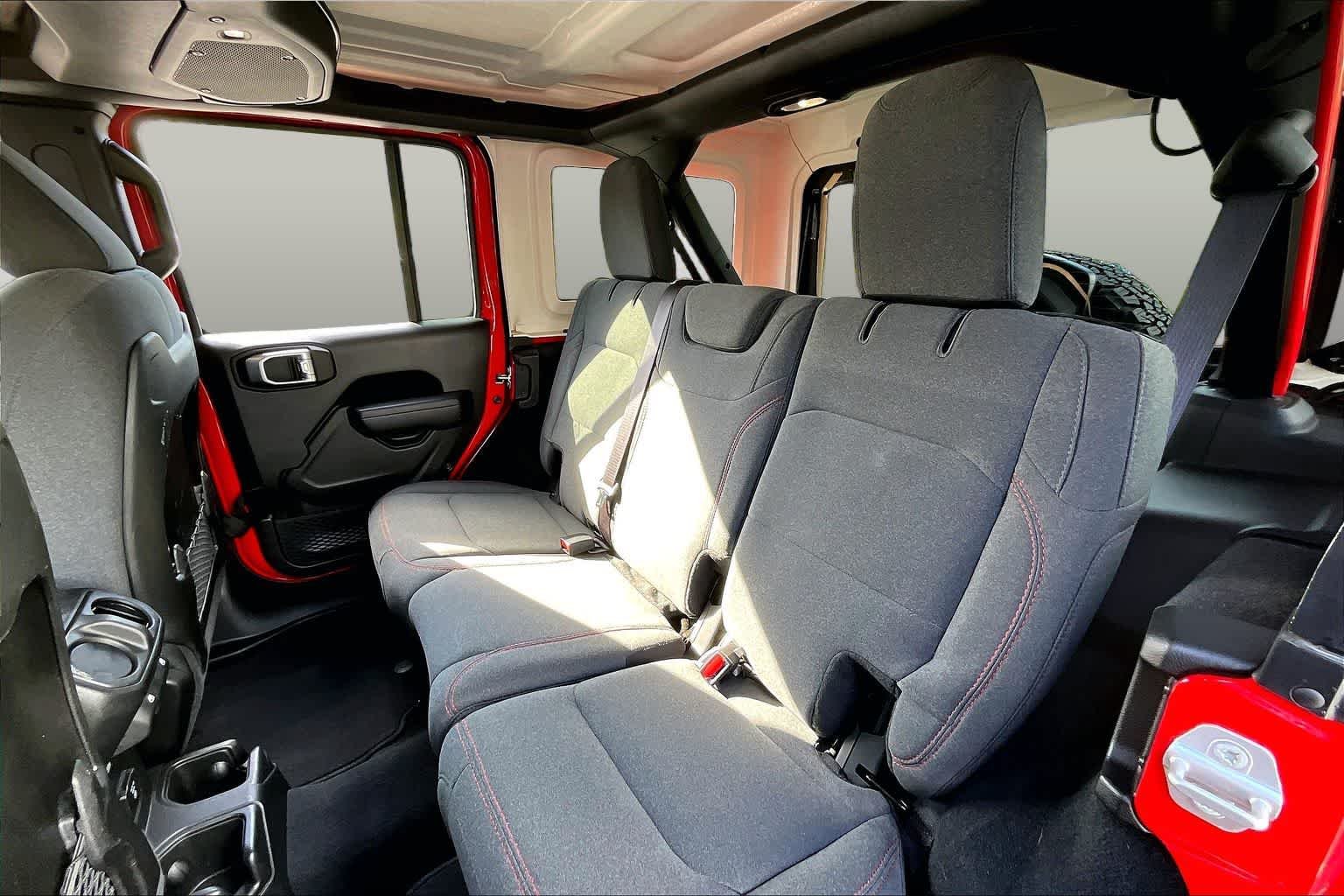 2025 Jeep Wrangler 4-Door Rubicon - Photo 19