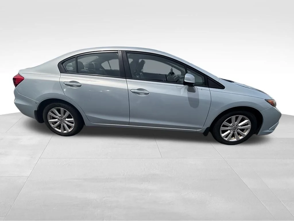 Used 2012  Honda EX-L image 3