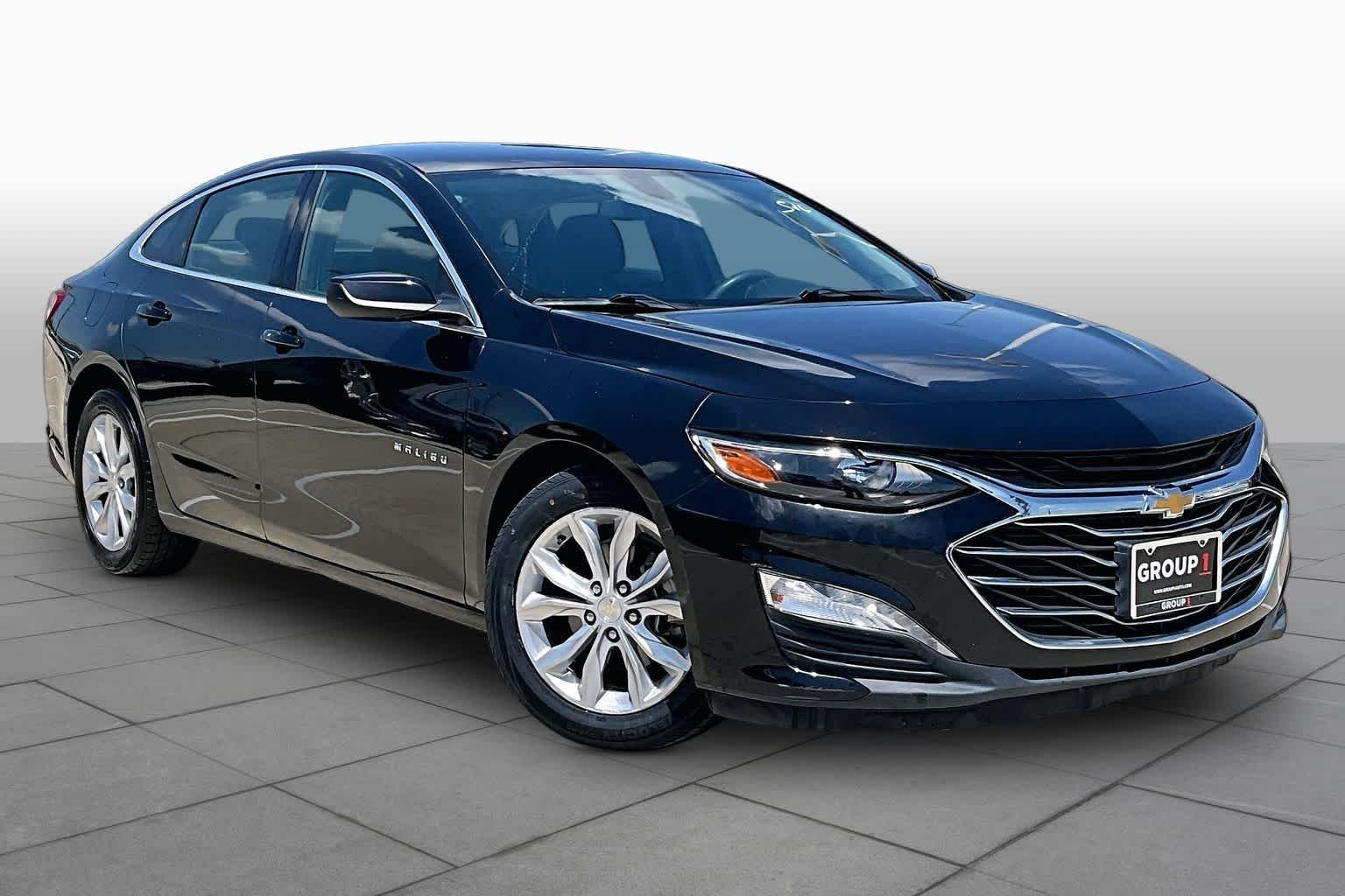 Used 2021 Mosaic Black Metallic Chevrolet LT image 3