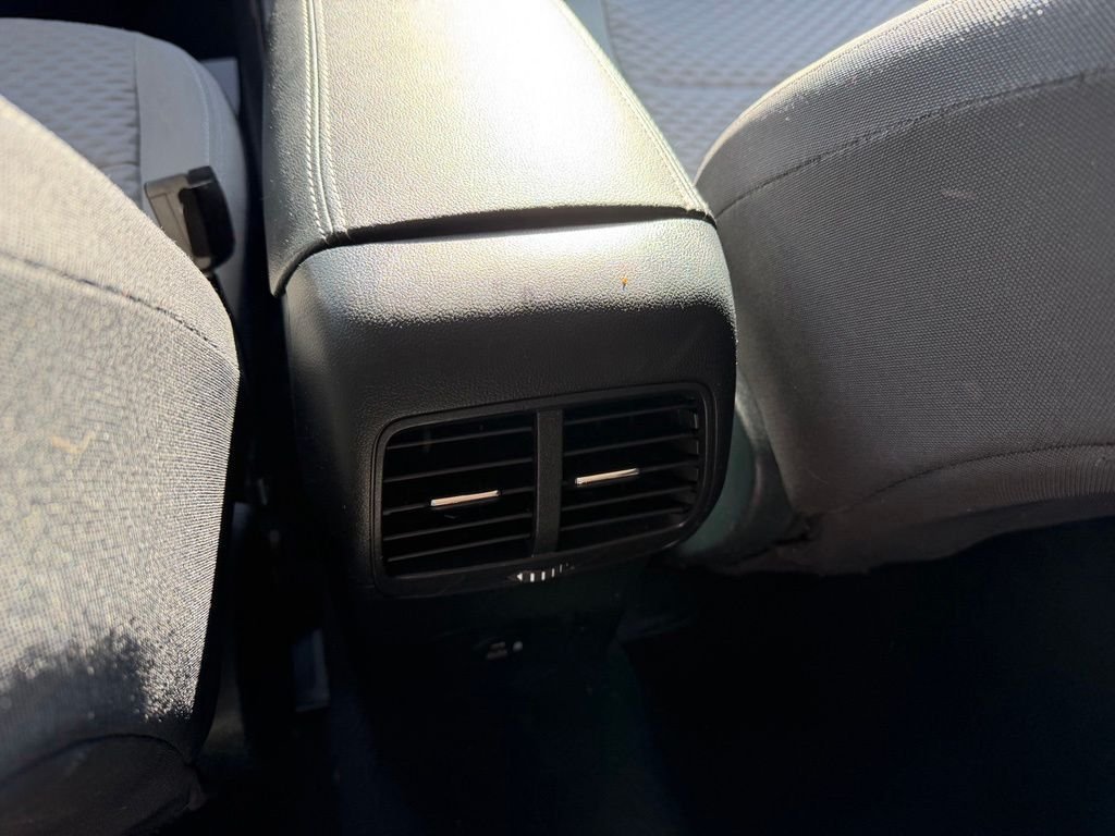 Used 2020 Gray Ford SE image 13