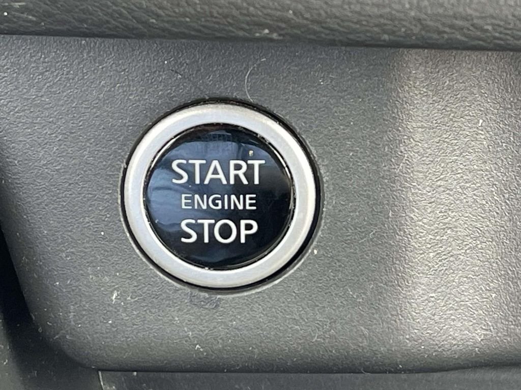 Used 2024 Silver Ford XLT image 58