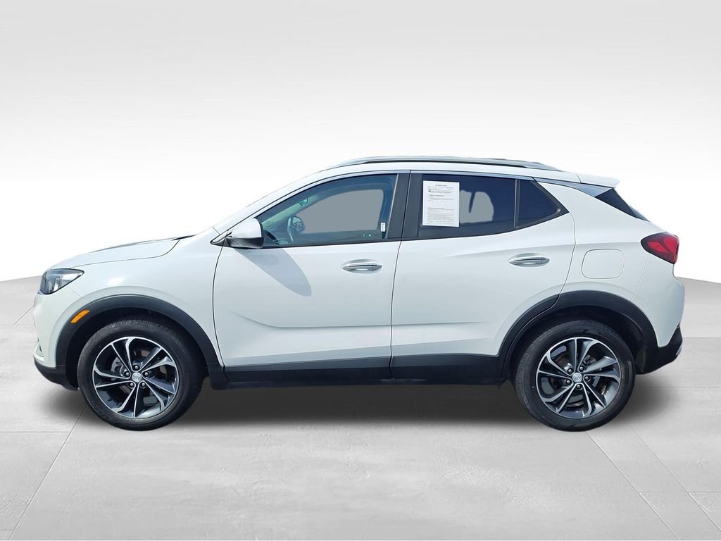Used 2022 White Buick Select image 2