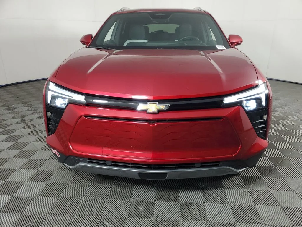 Used 2024 Red Chevrolet LT image 9