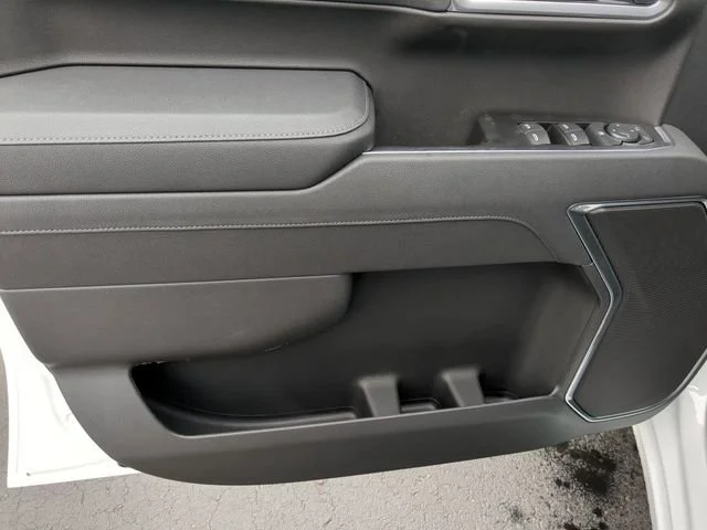 New 2026 Summit White GMC Elevation image 12