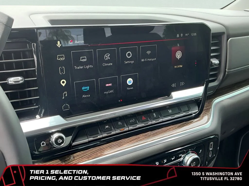 Used 2025 Onyx Black GMC Elevation image 35