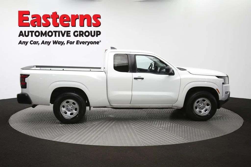 Used 2022 White Nissan S image 42