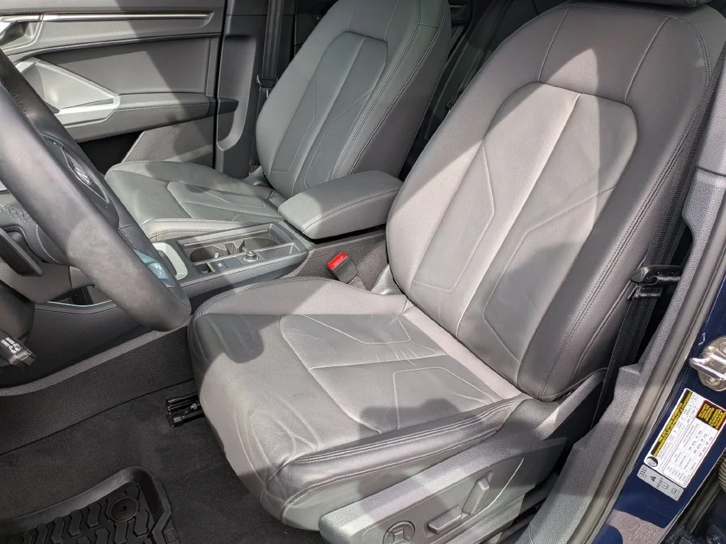 Used 2023  Audi Premium image 12