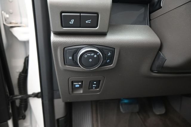 Used 2018 White Ford XLT image 21