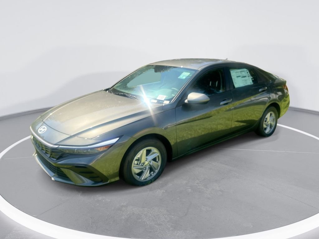 Certified Used 2026 Gray Hyundai SE image 1