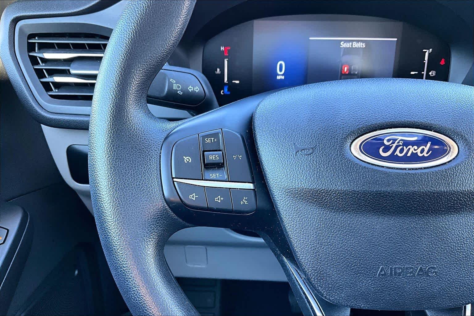 Used 2025 Agate Black Ford Active image 43