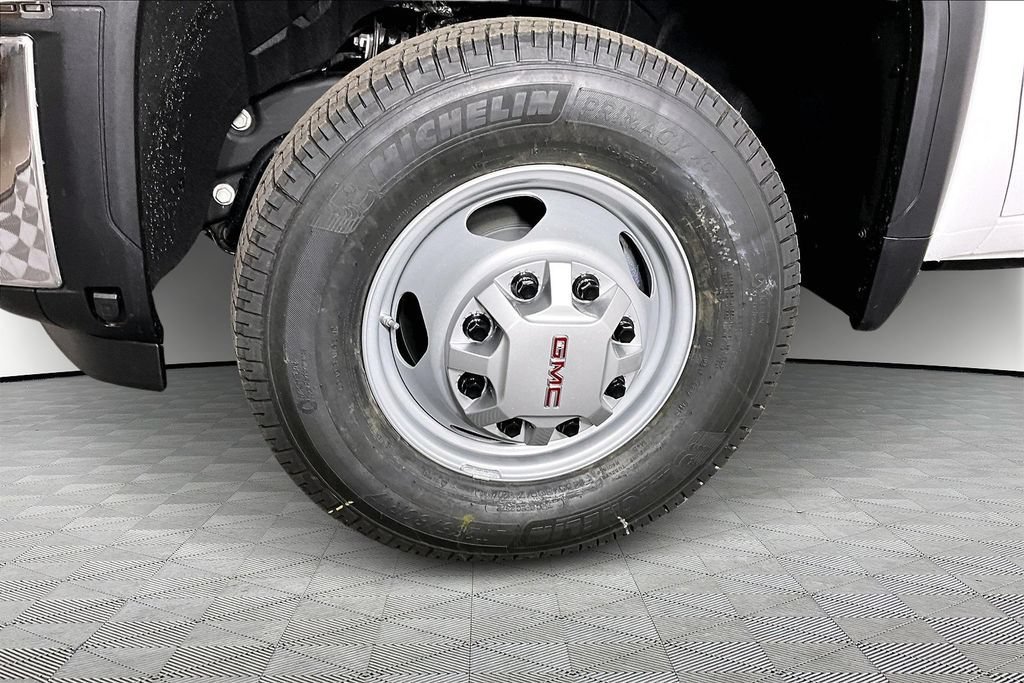 2026 GMC Sierra 3500HD Pro - Photo 13
