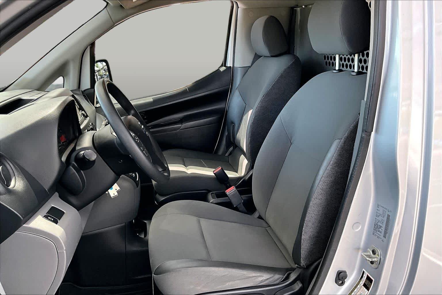 Pre-Owned 2019 Nissan NV200 Compact Cargo S