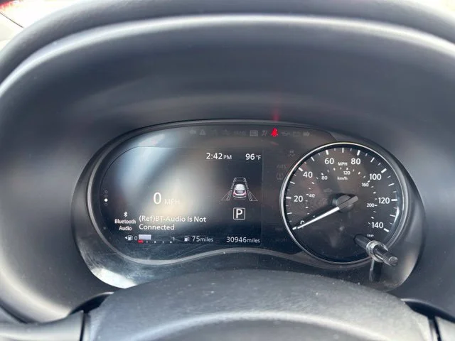 Used 2023 Gray Nissan SR image 12