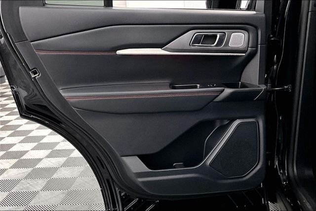 2025 Ford Explorer ST - Photo 23