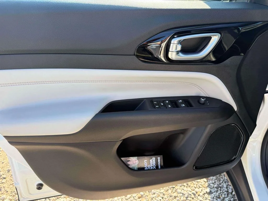 Used 2023 White Jeep Limited image 13