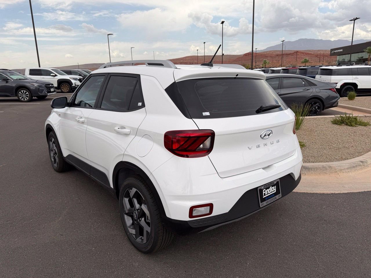 2026 Hyundai Venue SEL - Photo 9