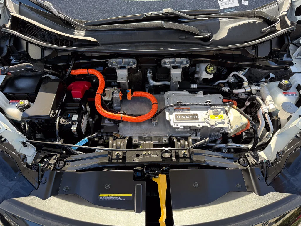 Used 2023  Nissan VENTURE+ image 15