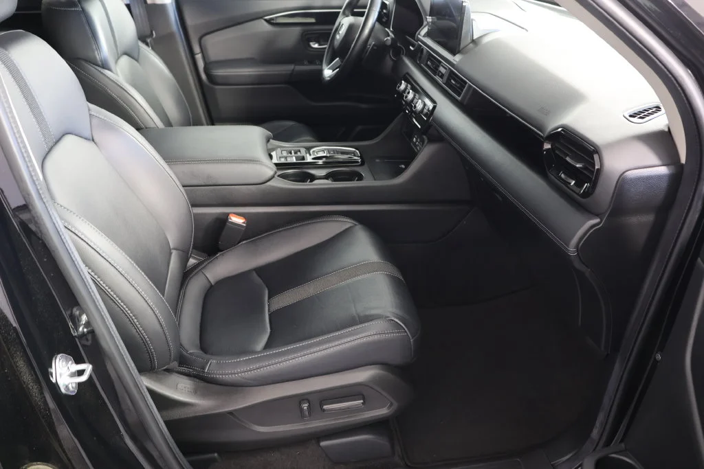 Used 2024 Black Honda EX-L image 25