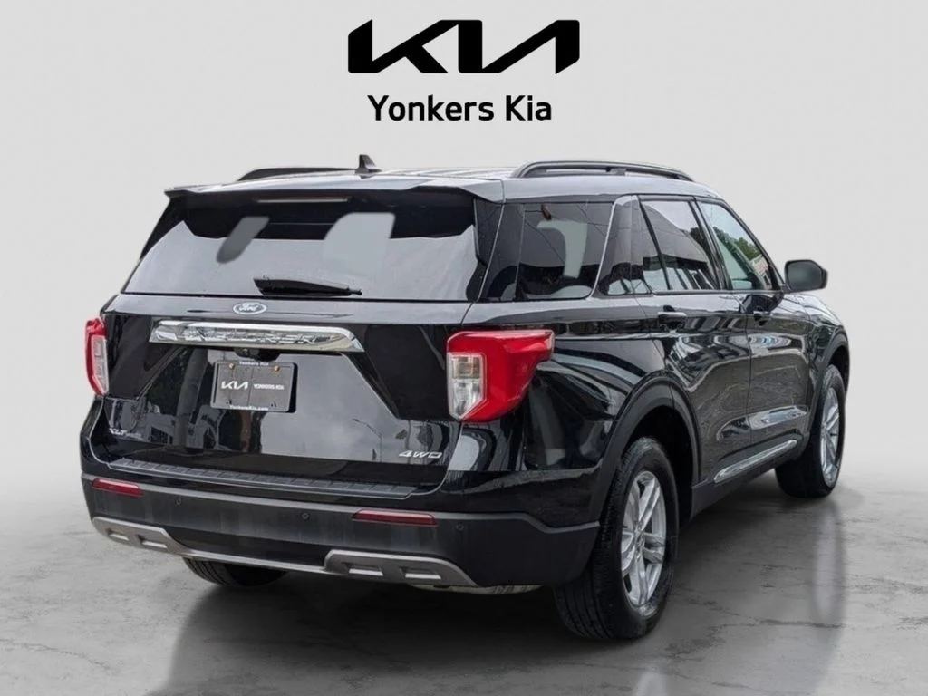 Used 2023 Black Ford XLT image 6