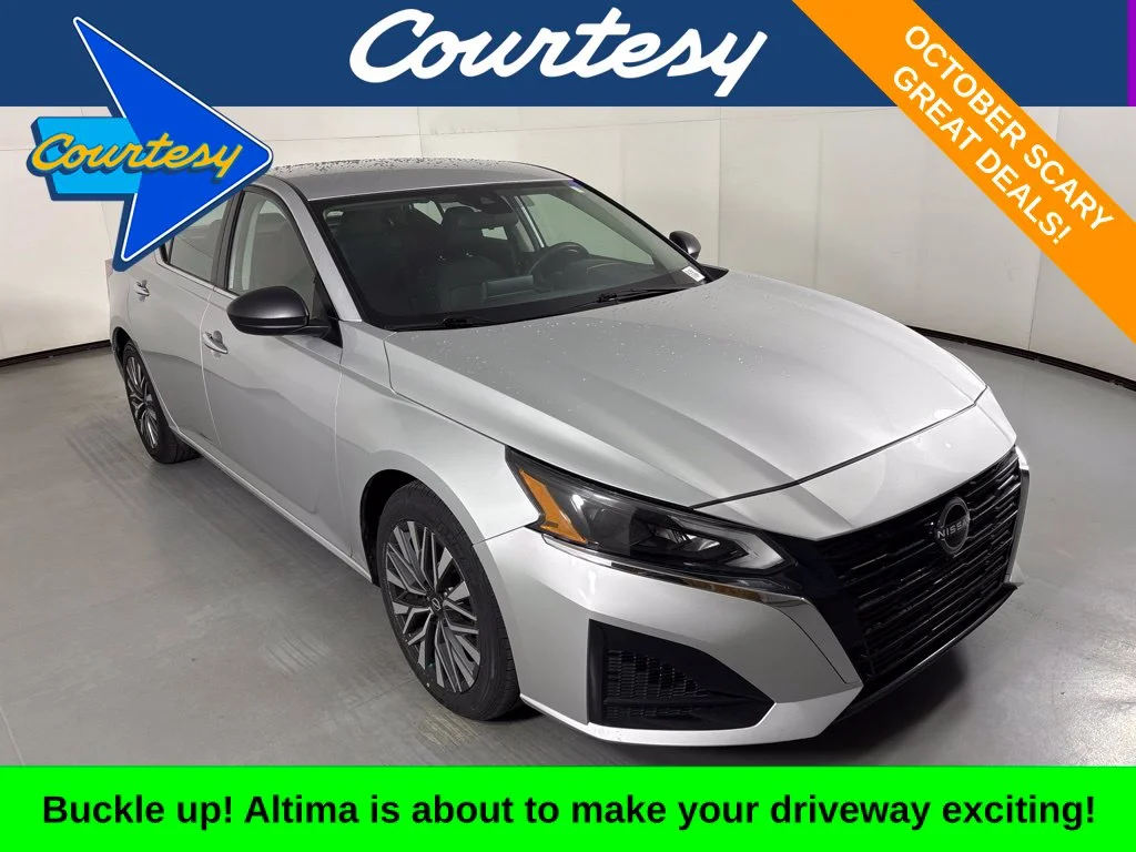 Used 2024 Silver Nissan 2.5 SV image 1