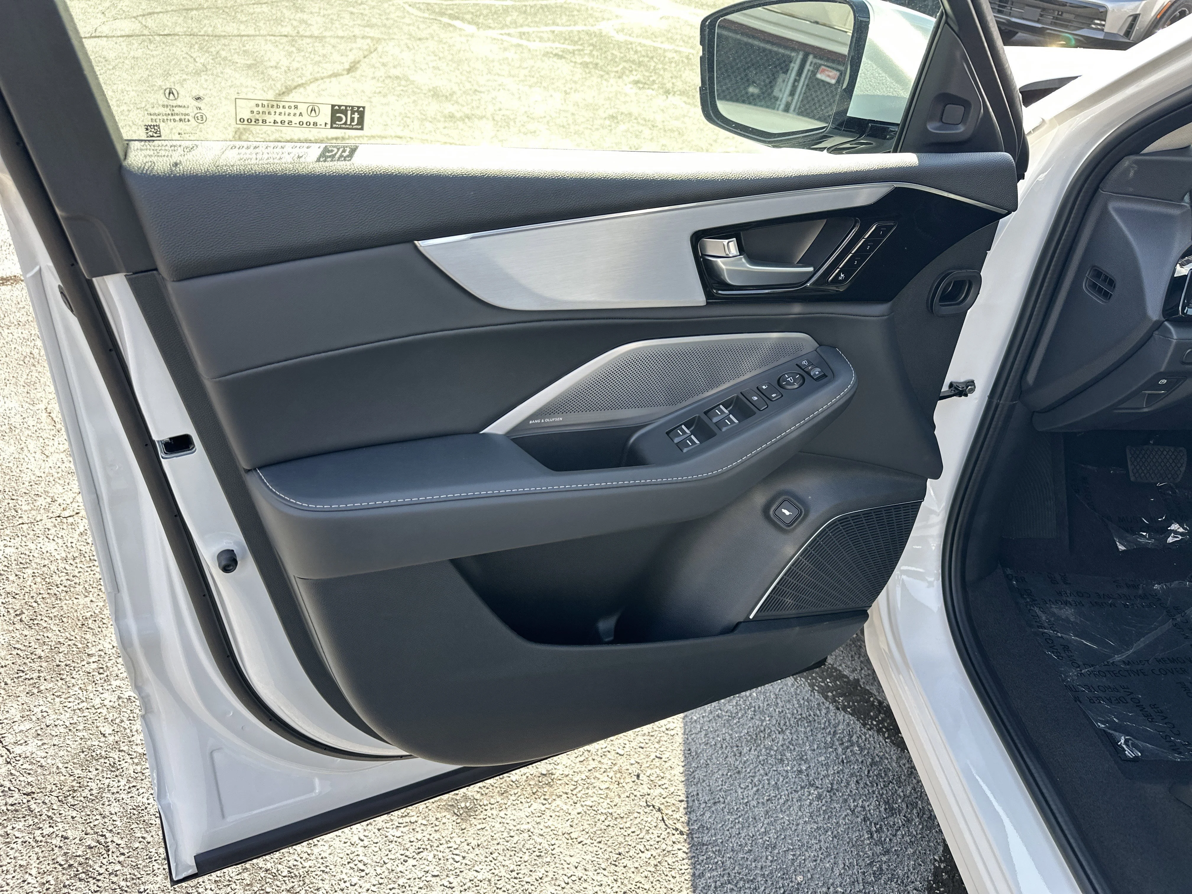New 2026 Platinum White Pearl Acura w/Technology Package image 10