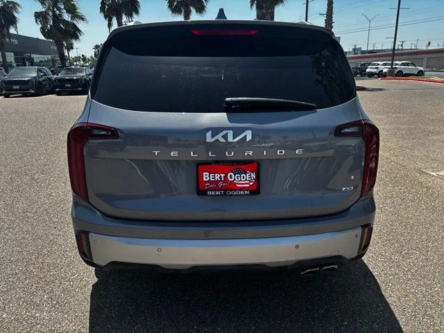 Used 2023 Silver Kia S image 5