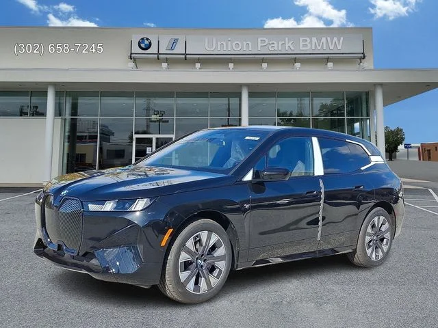 2026 BMW iX xDrive60's photo