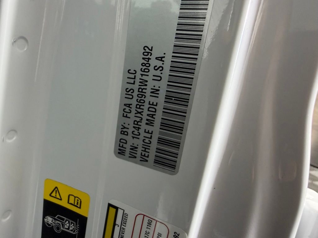 Used 2024 White Jeep Rubicon 4xe image 24