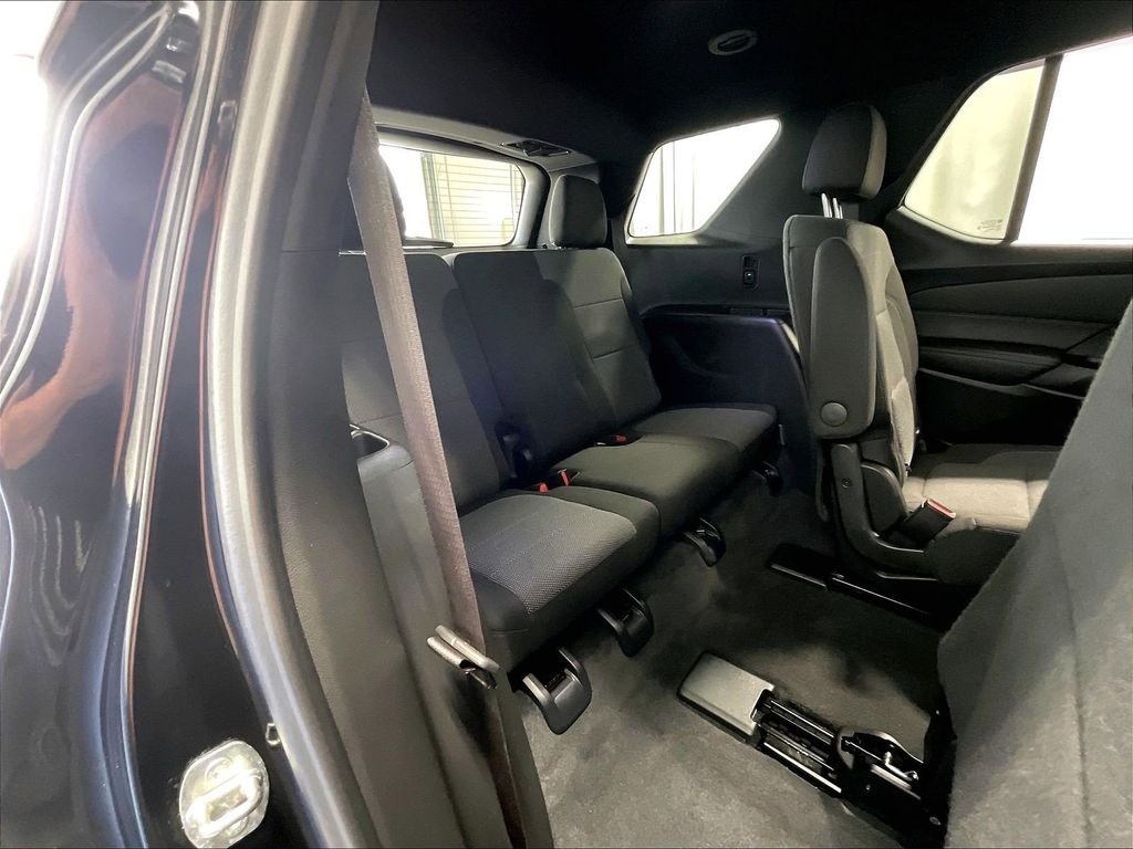 Used 2023 Black Chevrolet LT image 17