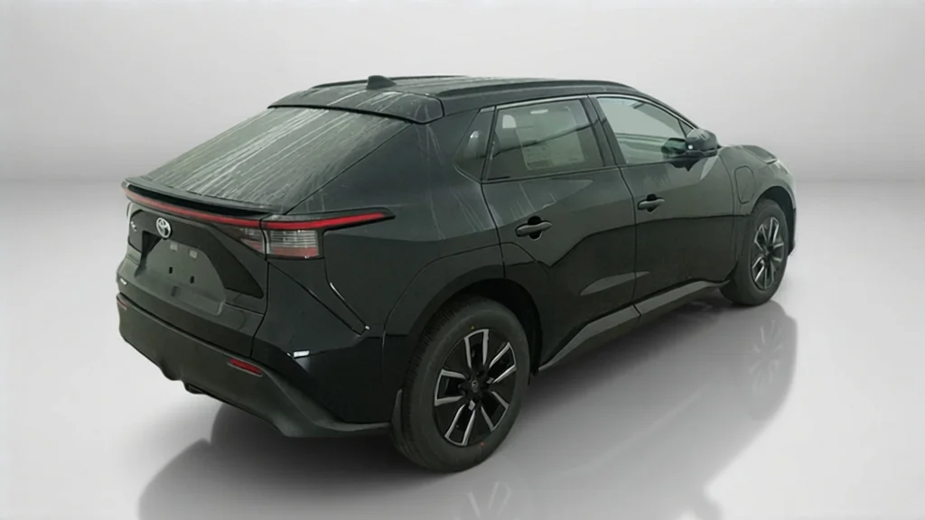 New 2027 Midnight Black Metallic Toyota XLE image 9