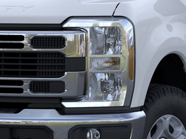 New 2026 Oxford White Ford XLT image 18