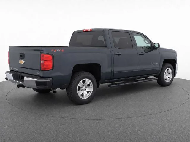 Used 2019 Gray Chevrolet LT image 5